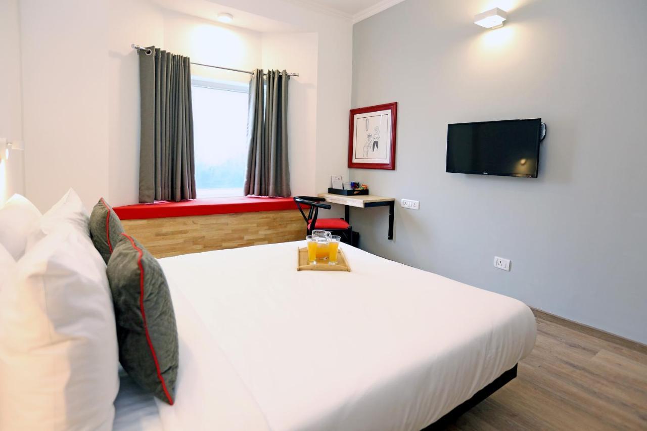 Oyo Townhouse 17 Huda City Center Near Leisure Valley Park Gurgaon Dış mekan fotoğraf
